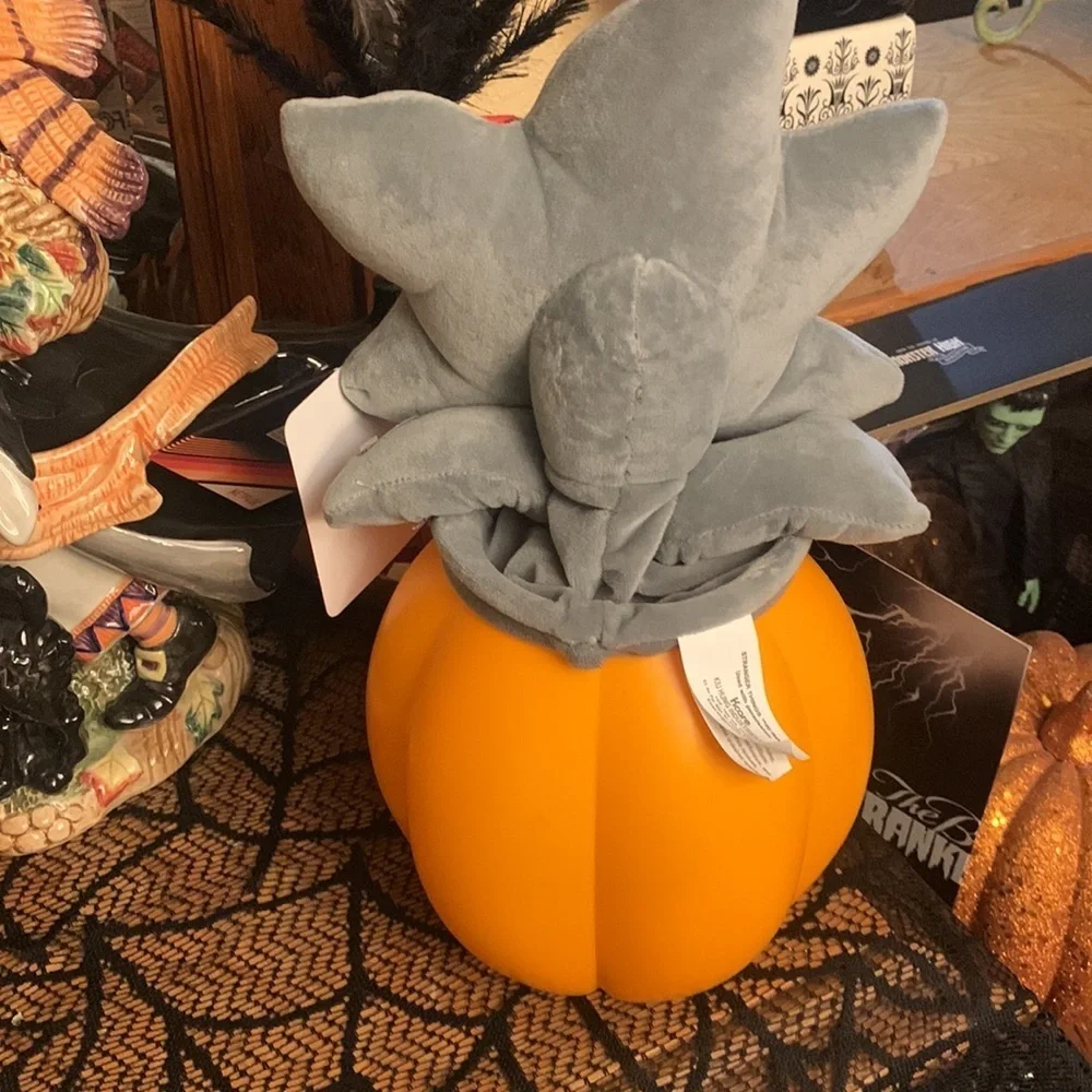 Stranger Things Animated Plush Demogorgan NEW